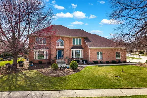 $995,000 | 1576 Pine Lake Drive, Naperville, IL 60564