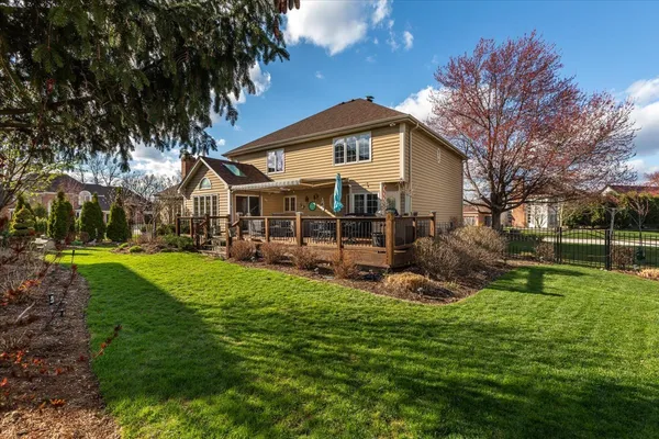 $995,000 | 1576 Pine Lake Drive, Naperville, IL 60564