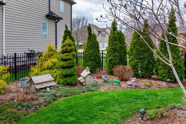 $995,000 | 1576 Pine Lake Drive, Naperville, IL 60564