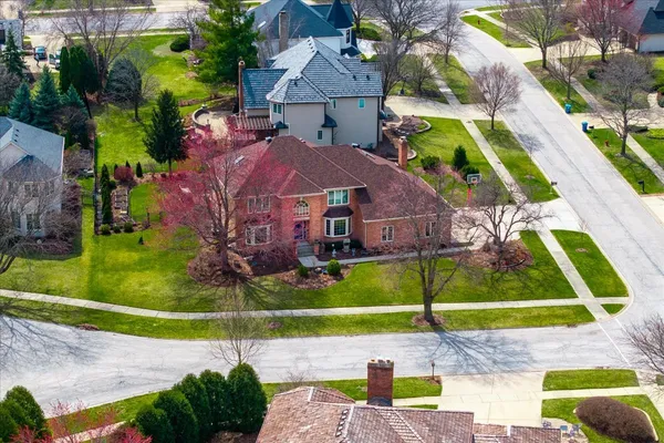 $995,000 | 1576 Pine Lake Drive, Naperville, IL 60564