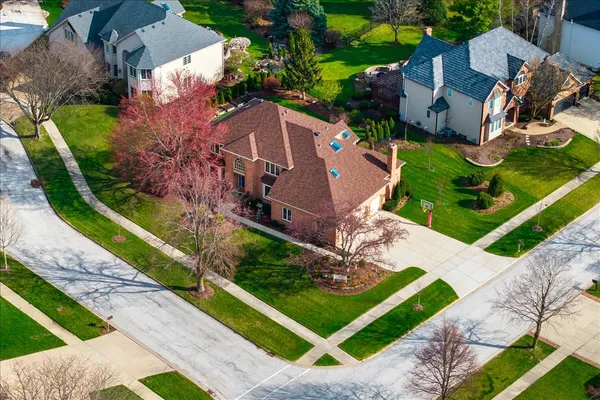 $995,000 | 1576 Pine Lake Drive, Naperville, IL 60564