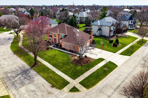 $995,000 | 1576 Pine Lake Drive, Naperville, IL 60564