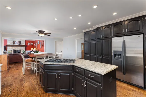 $995,000 | 1576 Pine Lake Drive, Naperville, IL 60564