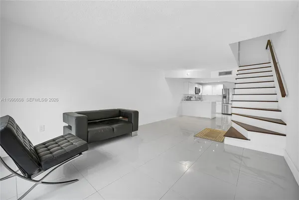 $2,499 | 240 West 68th Street, Unit 213, Hialeah, FL 33014