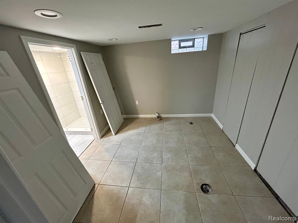 338 Amherst Street Inkster, MI 48141 - Photo 12 of 15