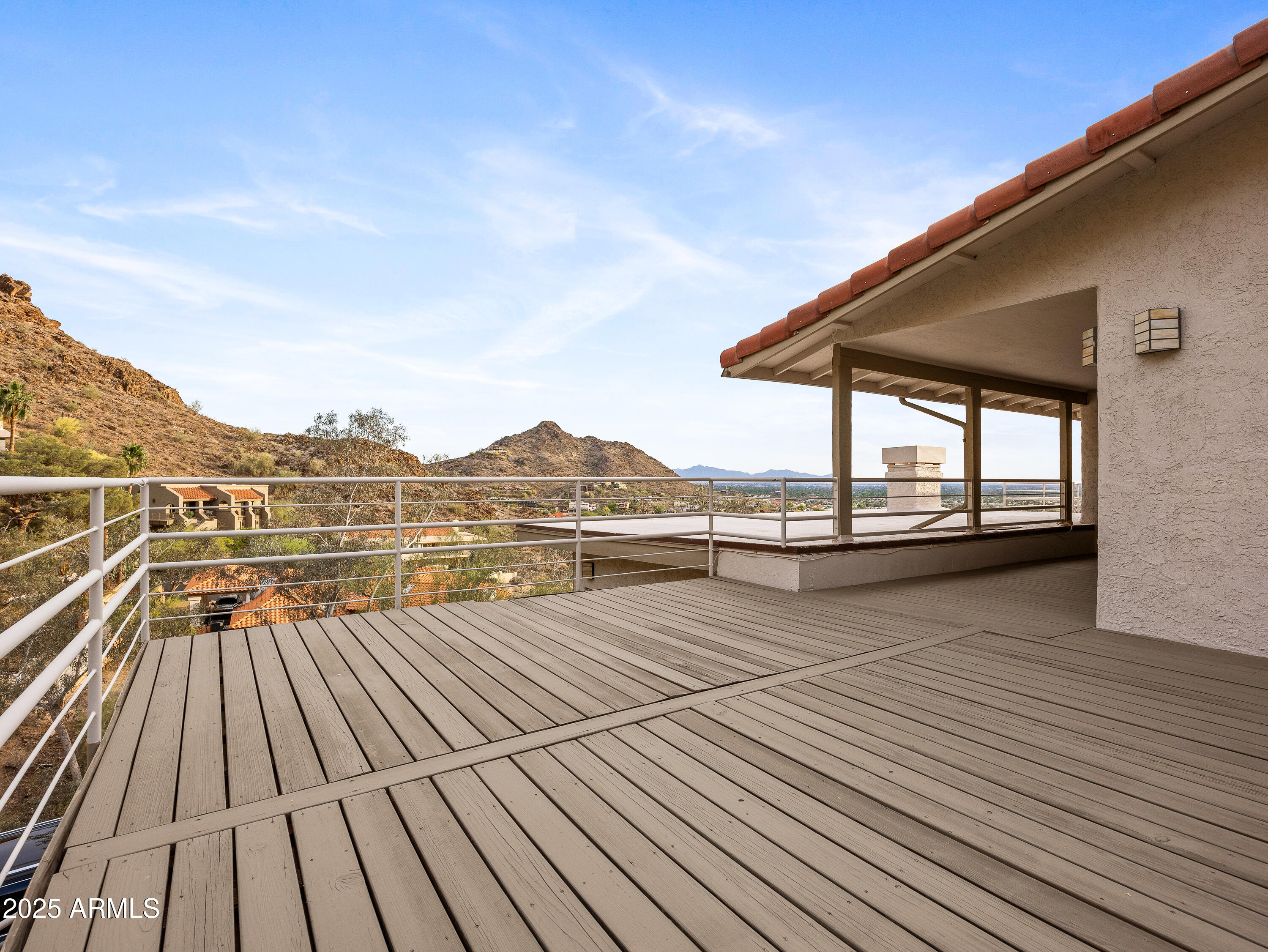1836 East Turquoise Avenue Phoenix, AZ 85020 - Photo 51 of 63 a view of terrace with seating space