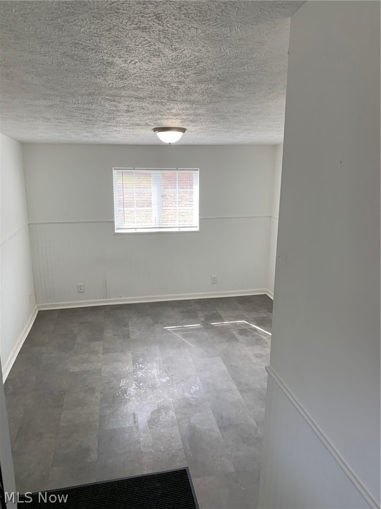 84 Hale Road Painesville, OH 44077 - Photo 2 of 11 Gallery Image 2