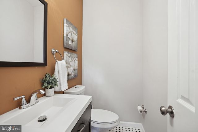 $875,000 | 1803 A Street Southeast, Washington, DC 20003