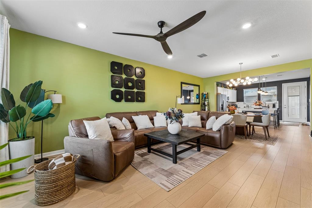 11139 Rising Sun Street Orlando, FL 32829 - Photo 3 of 20 Gallery Image 3