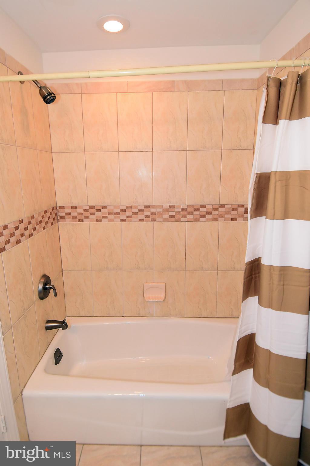 1304 Talbert Court Southeast Washington, DC 20020 - Photo 11 of 17 Bath