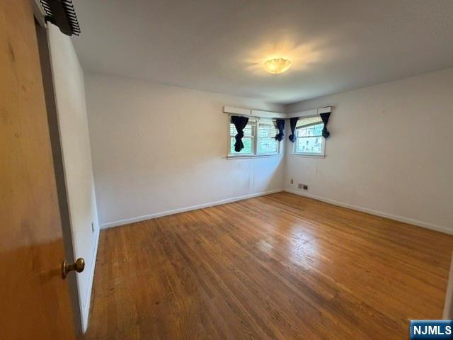 1008 Windsor Road Teaneck, NJ 07666 - Photo 11 of 21