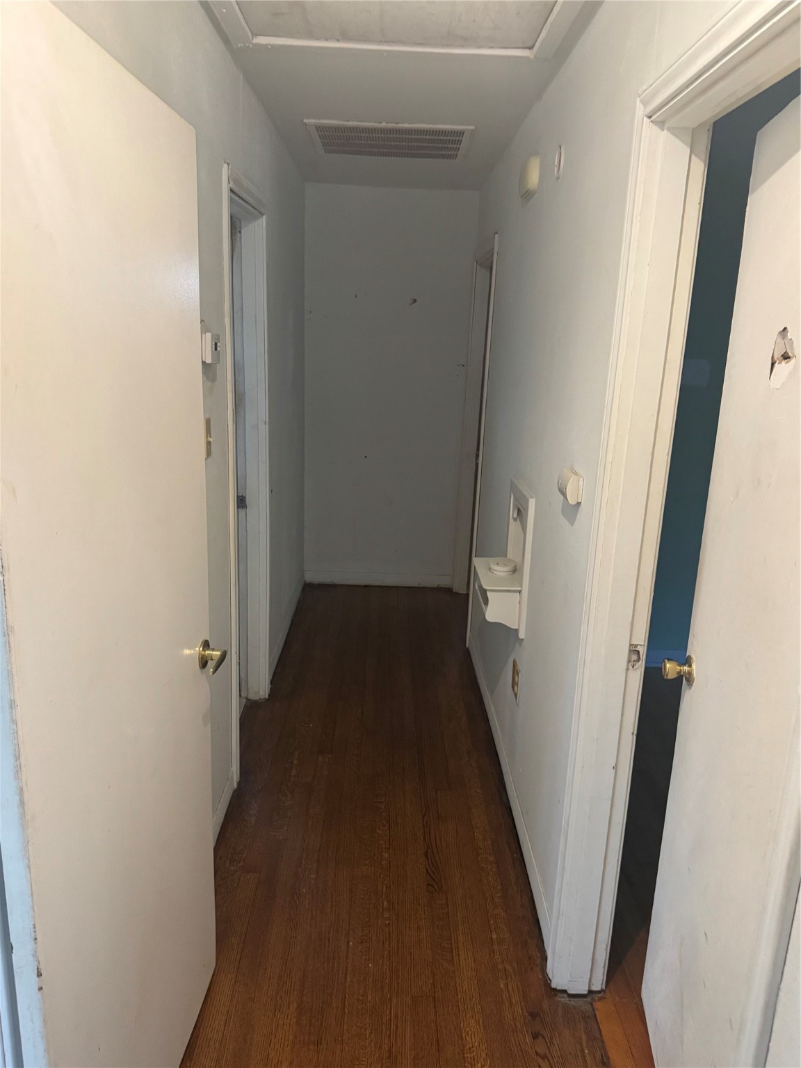 11103 Rubin Street Houston, TX 77047 - Photo 7 of 14 Hallway