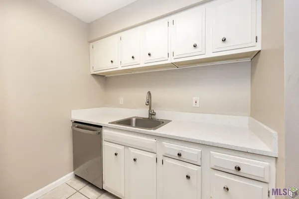 $120,000 | 454 West Parker Boulevard, Unit A7, Baton Rouge, LA 70808