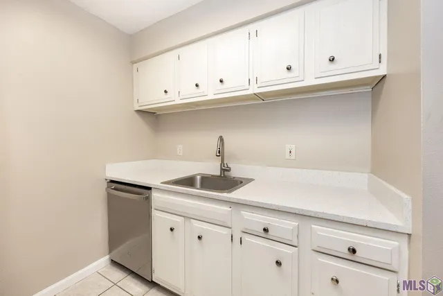 $129,900 | 454 West Parker Boulevard, Unit A7, Baton Rouge, LA 70808