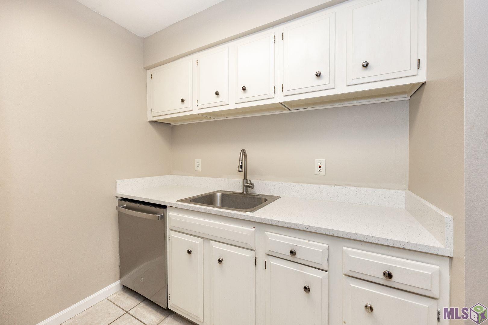 454 West Parker Boulevard, Unit A7 Baton Rouge, LA 70808 - Photo 8 of 15