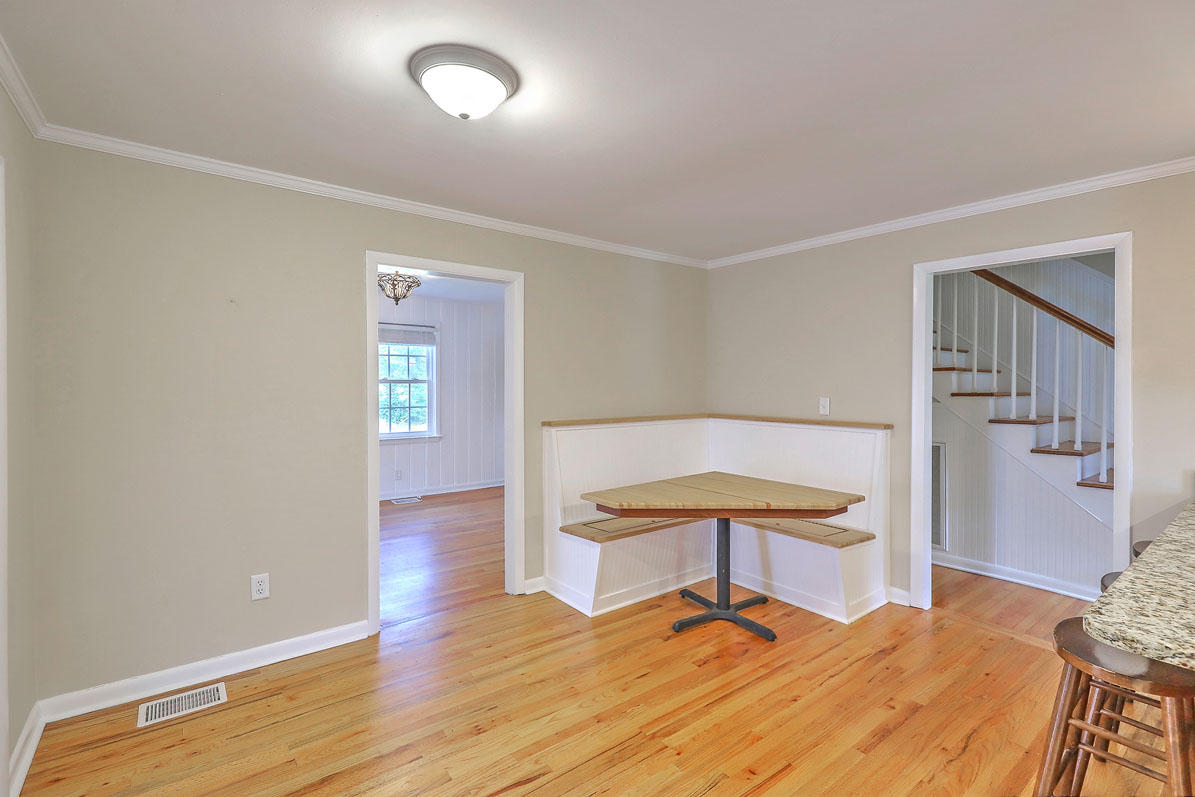 1222 Byron Road Charleston, SC 29407 - Photo 3 of 18 1222 Byron Road eat-in kitchen