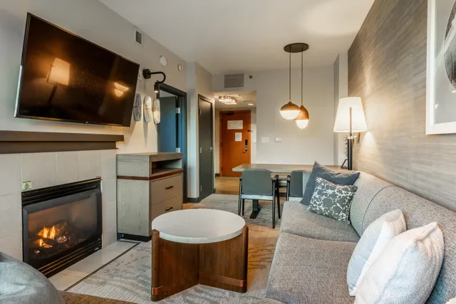 $640,000 | 50 Hillside Drive, Unit 416, Mammoth Lakes, CA 93546