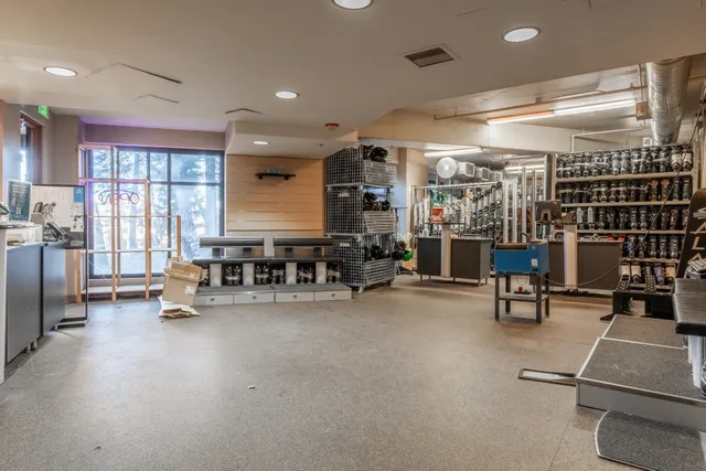 $640,000 | 50 Hillside Drive, Unit 416, Mammoth Lakes, CA 93546