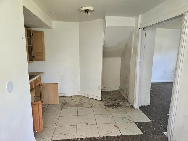 $110,000 | 323 Ferry Avenue, Pontiac, MI 48341