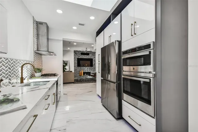 $4,995 | 110 28th Avenue North, Unit B, St. Petersburg, FL 33704