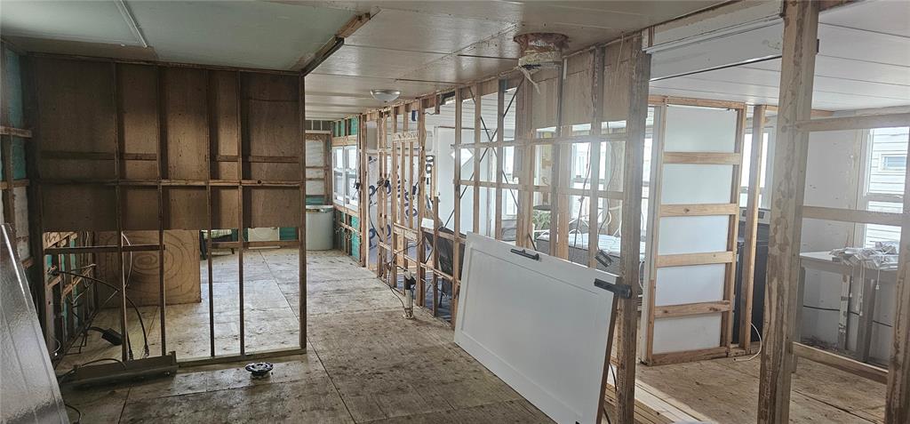 10315 Cortez Road West, Unit 11B Bradenton, FL 34210 - Photo 13 of 27 a view of entryway