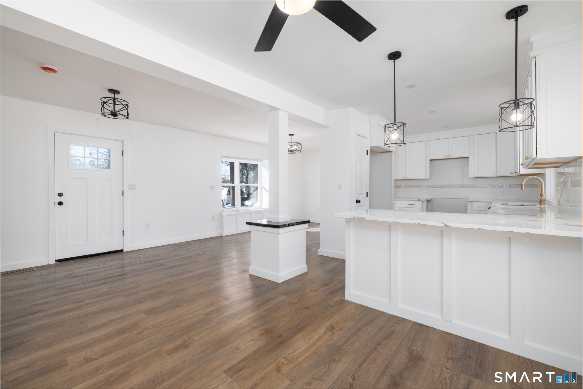 6 Waterbury Road North Haven, CT 06473 - Photo 4 of 38