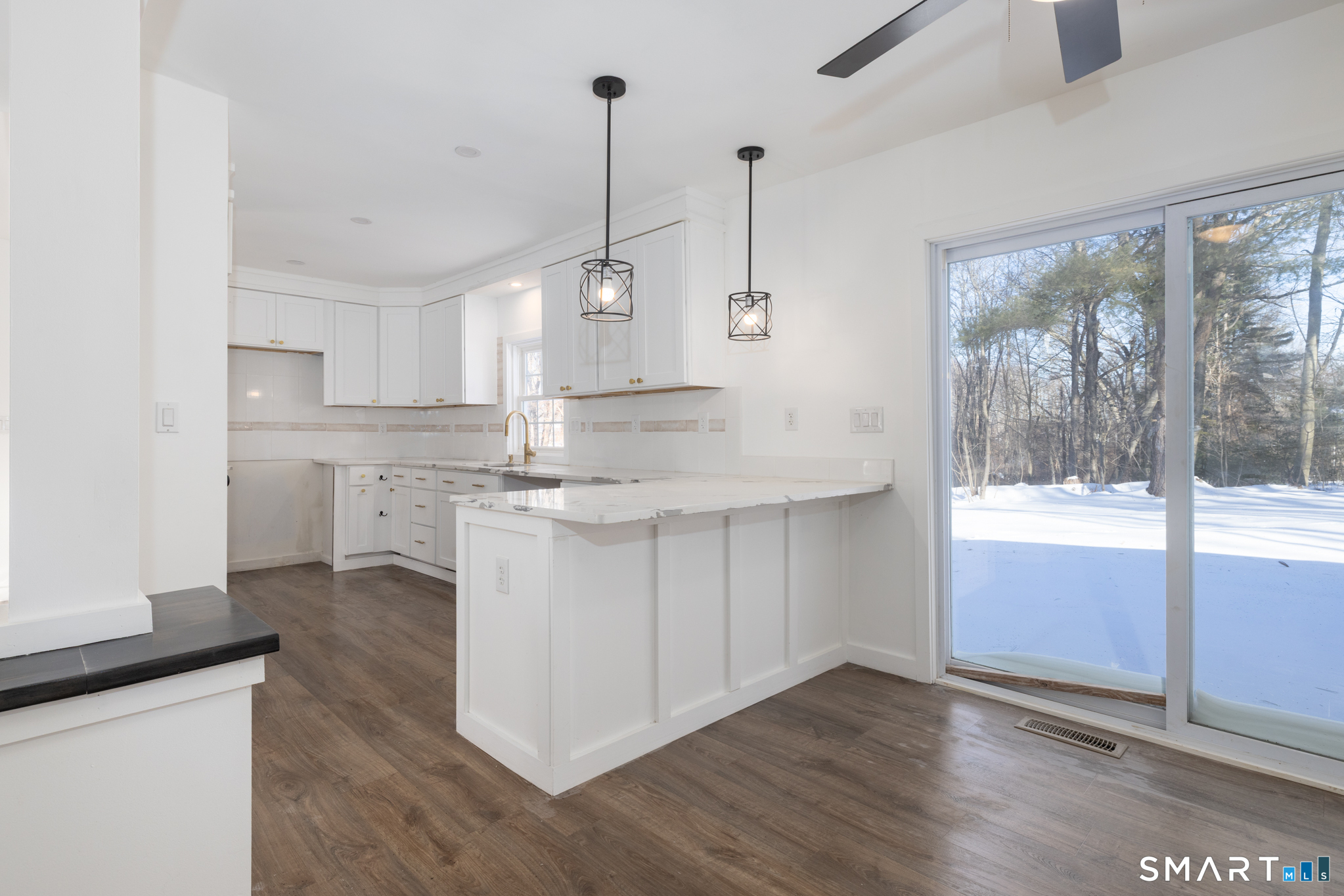 6 Waterbury Road North Haven, CT 06473 - Photo 7 of 38