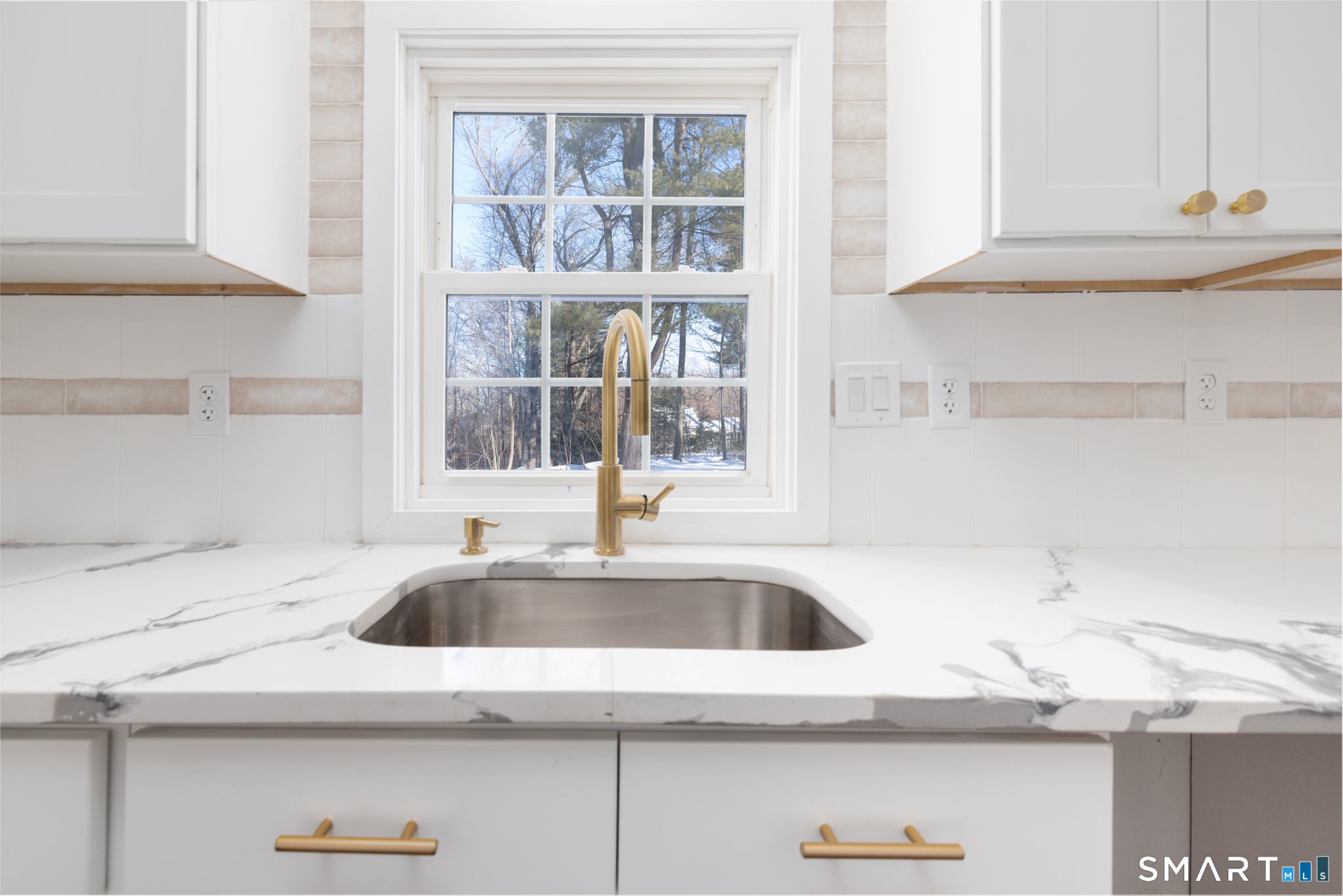 6 Waterbury Road North Haven, CT 06473 - Photo 9 of 38