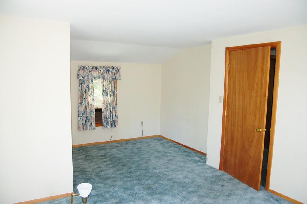 37 Hiawatha Road Woburn, MA 01801 - Photo 11 of 11 Gallery Image 11