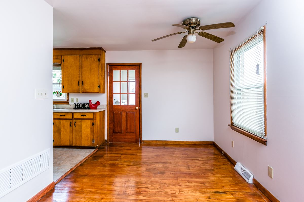811 Country Club Road Harrisonburg, VA 22802 - Photo 2 of 16 Gallery Image 2