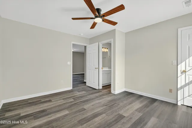 $279,000 | 204 Larchmont Court, Burgaw, NC 28425