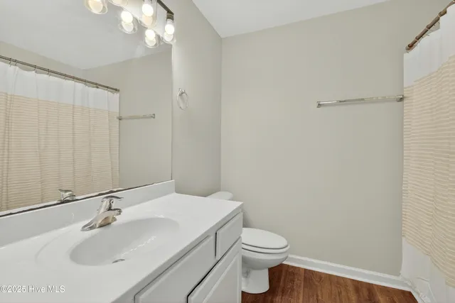 $279,000 | 204 Larchmont Court, Burgaw, NC 28425