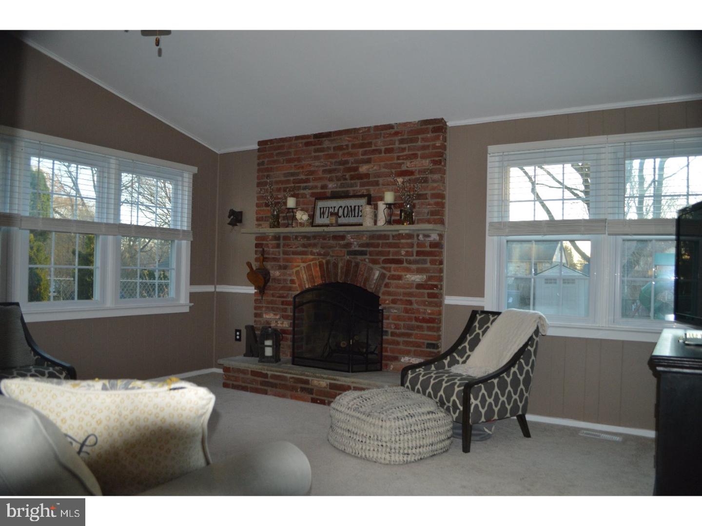 214 Dorset Road Devon, PA 19333 - Photo 4 of 25