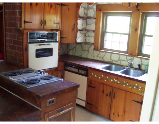 114 Fitchburg Road Townsend, MA 01469 - Photo 8 of 15