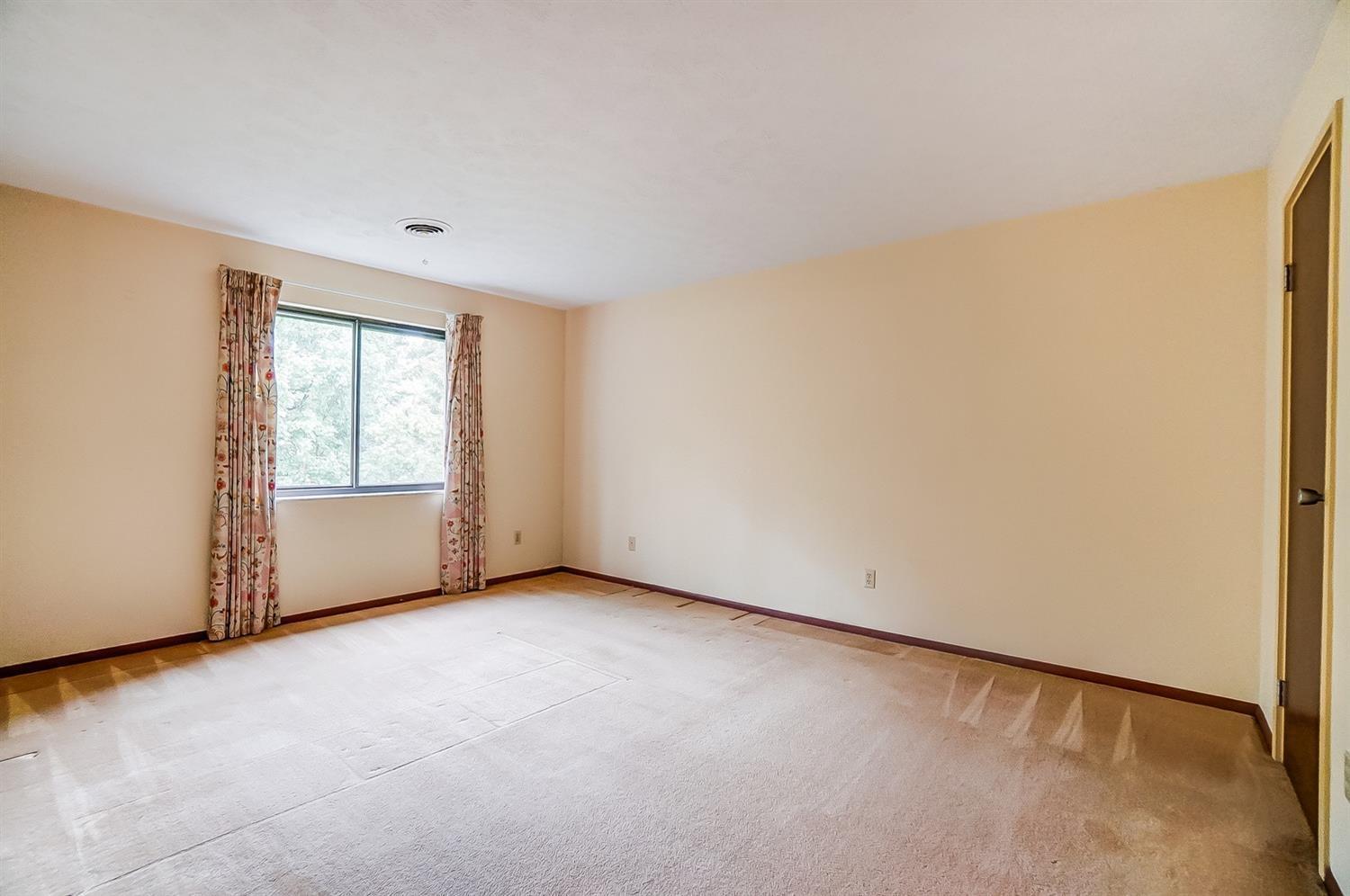 6604 Hearne Road, Unit 59 Cincinnati, OH 45248 - Photo 16 of 28