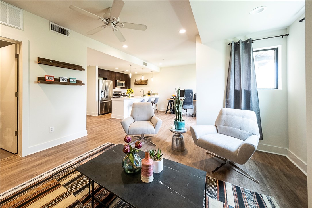 1603 Enfield Road, Unit 306 Austin, TX 78703 - Photo 4 of 16