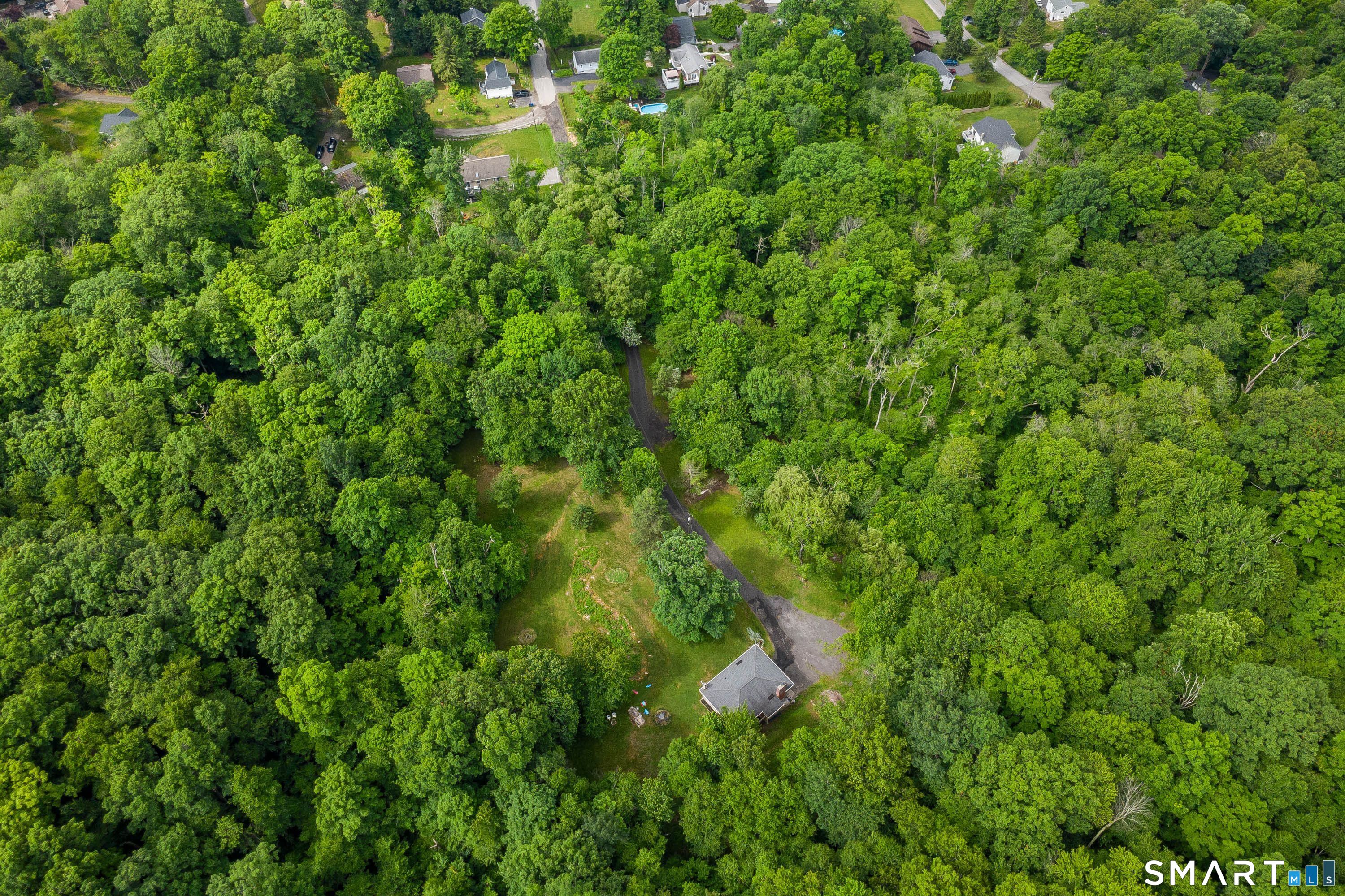 11 Hammond Road New Fairfield, CT 06812 - Photo 35 of 39