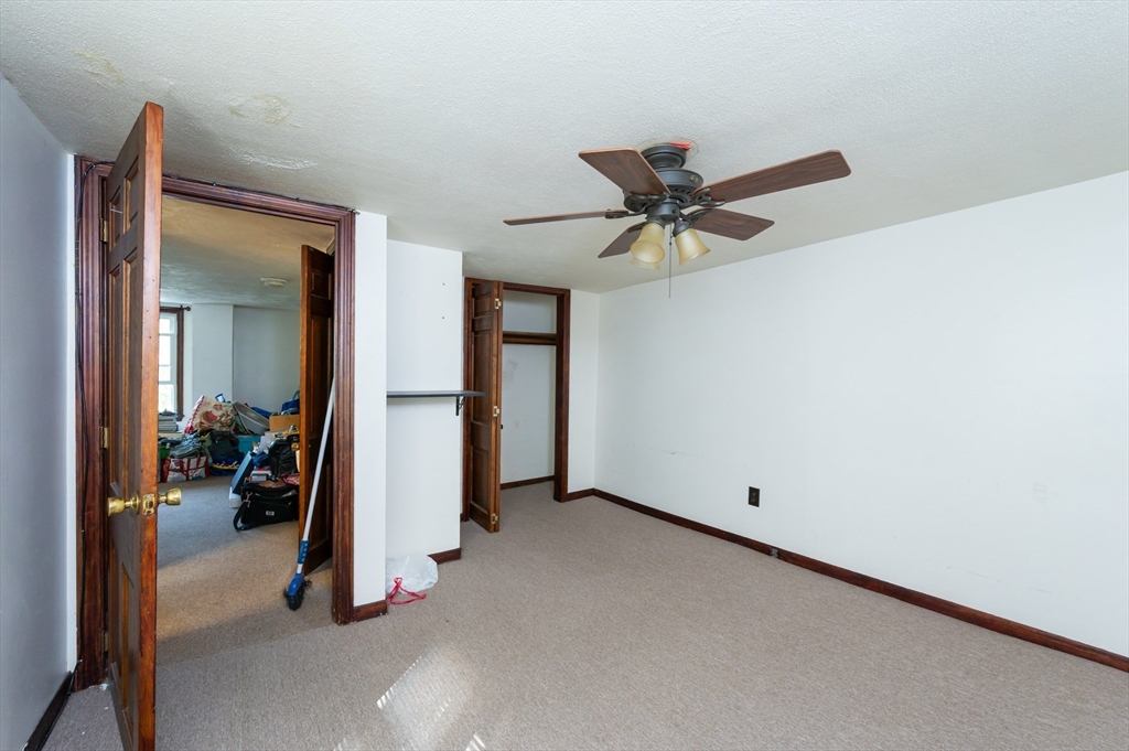 1222 Mammoth Road Dracut, MA 01826 - Photo 21 of 35