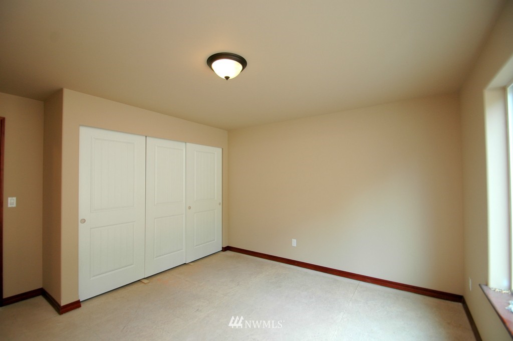 9214 Fox Ridge Lane Southeast Olympia, WA 98513 - Photo 17 of 25 Gallery Image 17