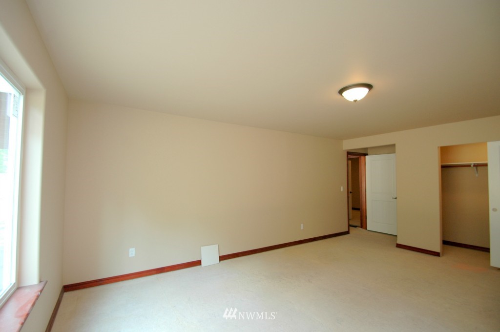 9214 Fox Ridge Lane Southeast Olympia, WA 98513 - Photo 22 of 25 Gallery Image 22