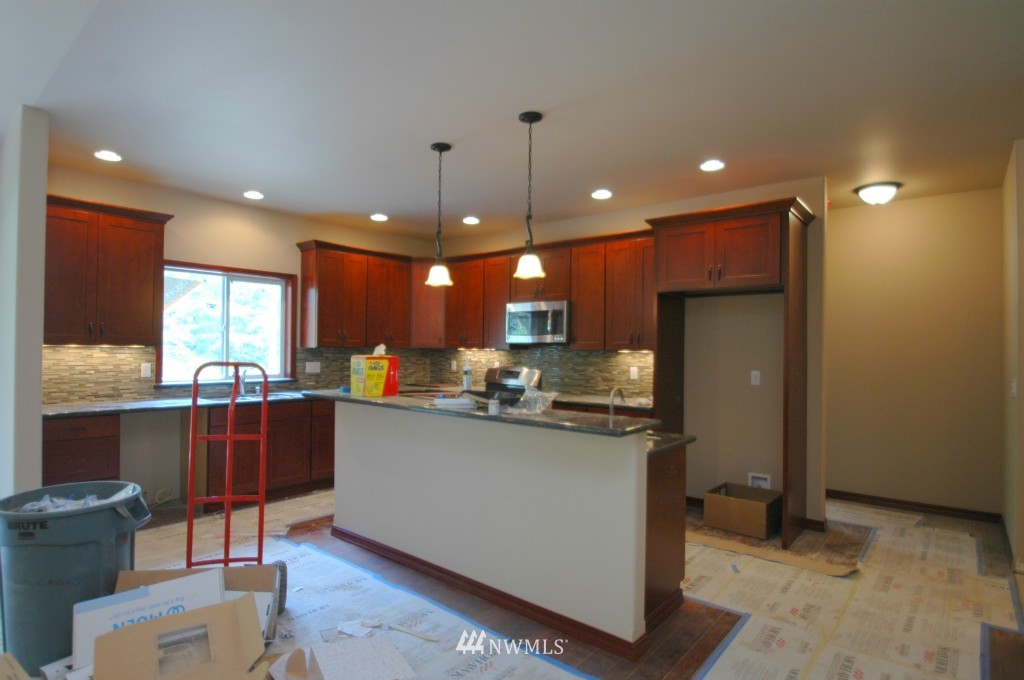 9214 Fox Ridge Lane Southeast Olympia, WA 98513 - Photo 4 of 25 Gallery Image 4