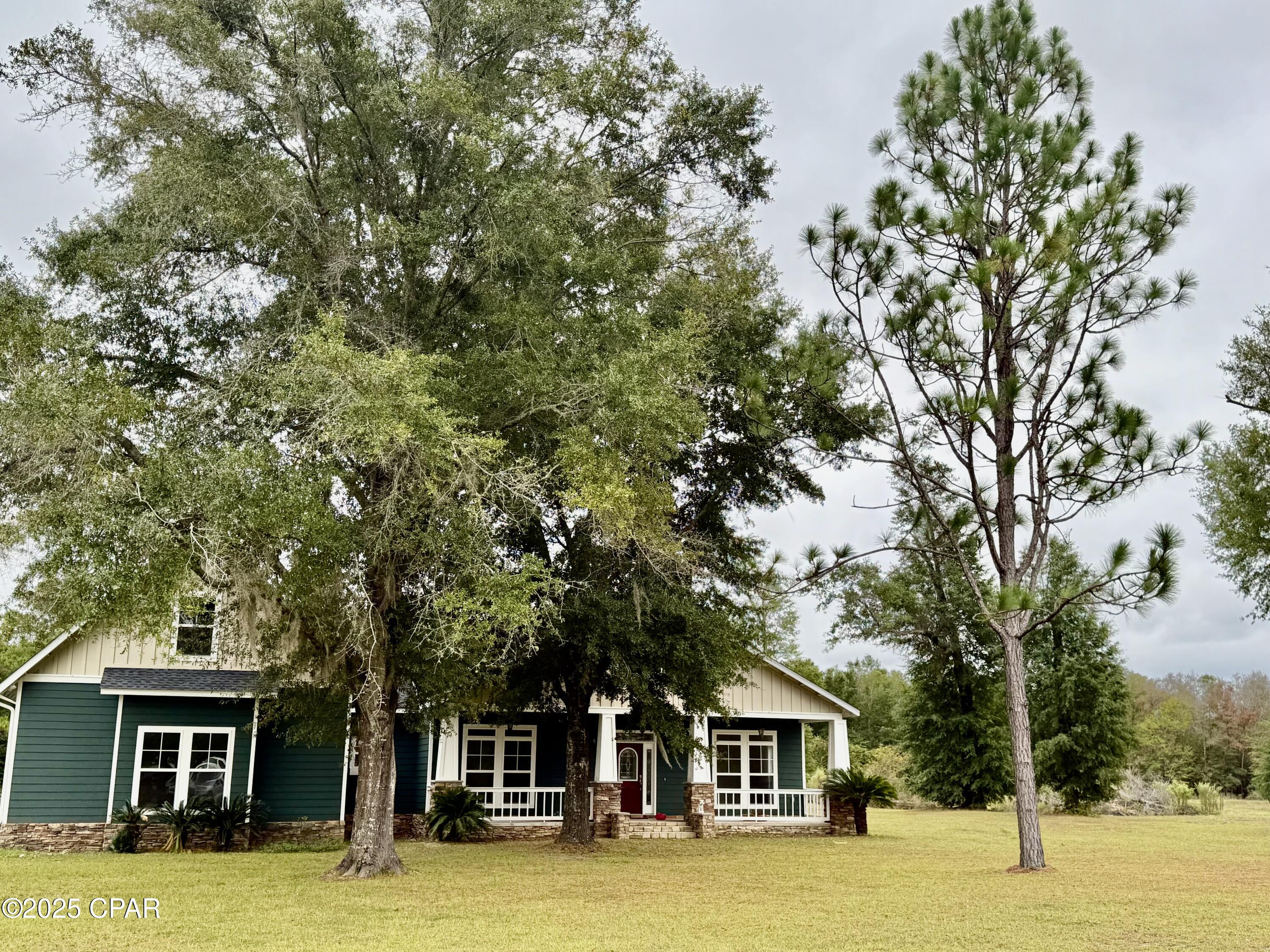 2640 Lawrence Road Marianna, FL 32446 - Photo 1 of 59 Gallery Image 1