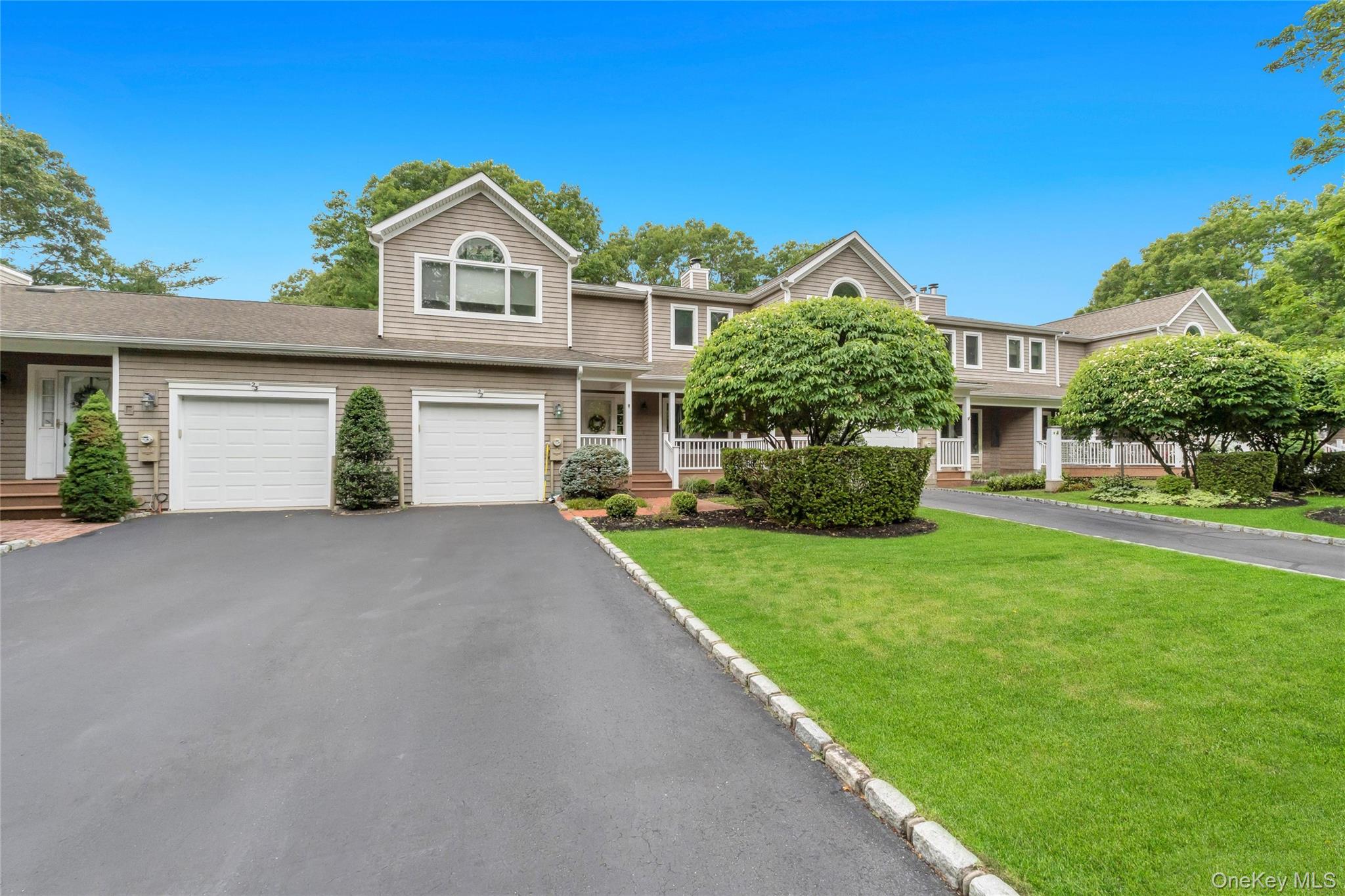 22 Kettle Hole Road Manorville, NY 11949 - Photo 3 of 39 With Belgium bock Driveway