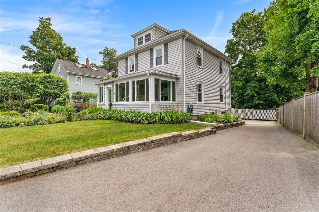 154 Cherry Street Newton, MA 02465 - Photo 2 of 36