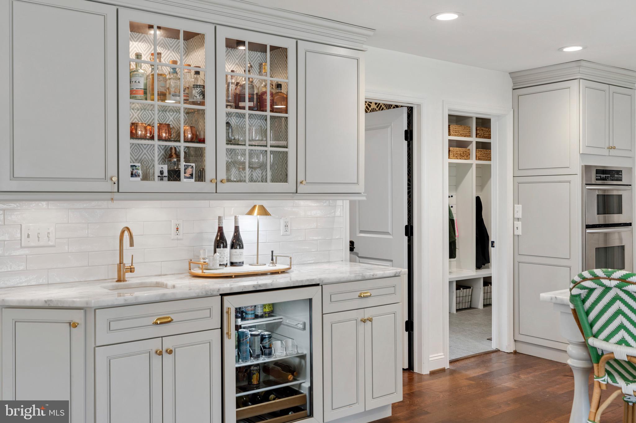 3618 Jackson Cabin Road Phoenix, MD 21131 - Photo 26 of 68 a kitchen with stainless steel appliances a sink and a refrigerator