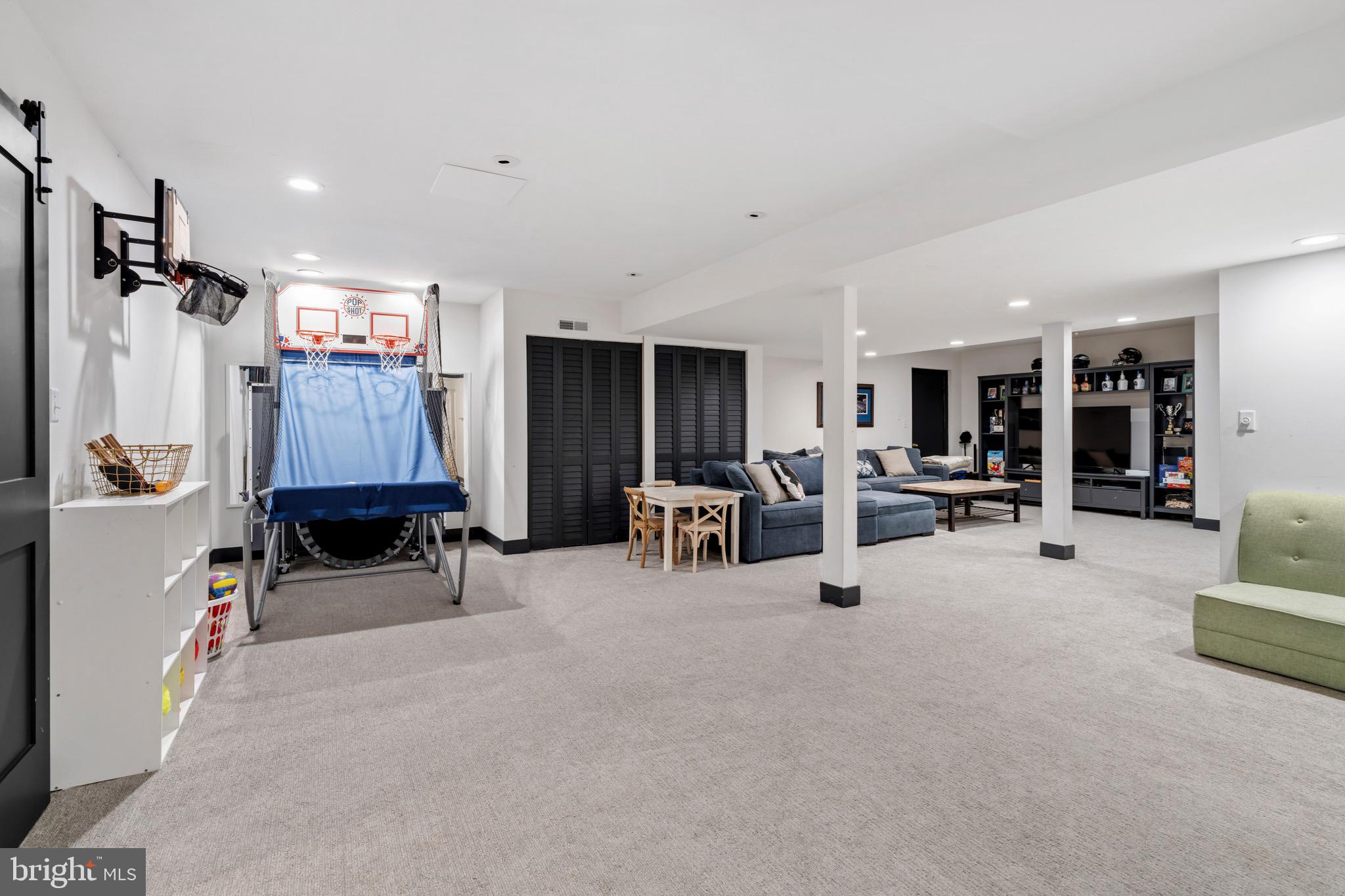 3618 Jackson Cabin Road Phoenix, MD 21131 - Photo 59 of 68 a room with lots of furniture and white walls