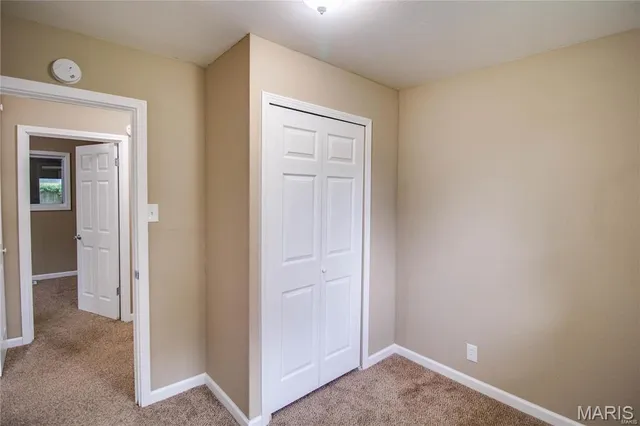 $1,200 | 225 Bonds Avenue, East Alton, IL 62024