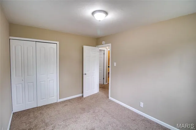 $1,200 | 225 Bonds Avenue, East Alton, IL 62024