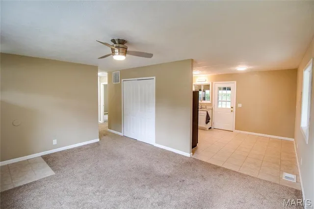 $1,200 | 225 Bonds Avenue, East Alton, IL 62024