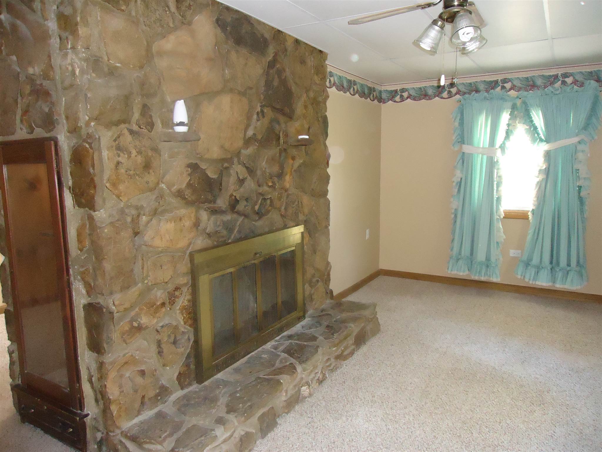 410 Maple Leaf Road Bedford, IN 47421 - Photo 20 of 27